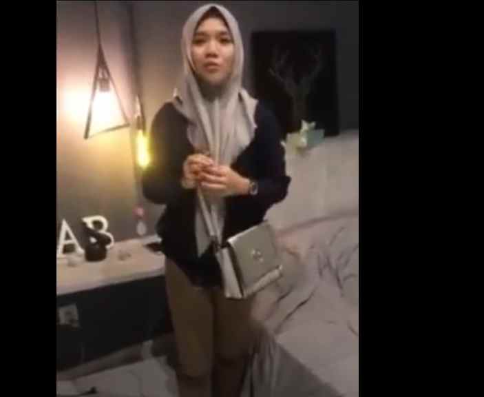 Jilbab Bolos Kuliah Biar BIsa Ngentot Sama Pacar – indo